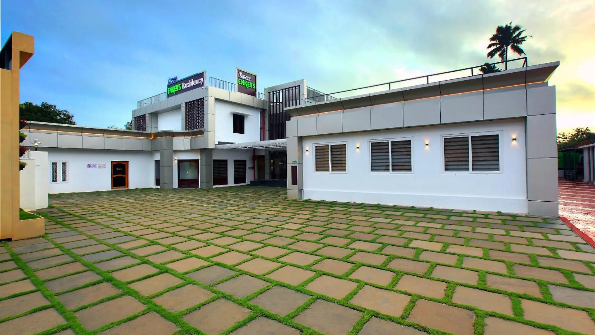 ***  Enkeys Residency Hotel Alappuzha India